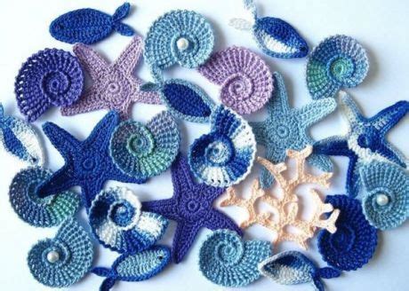 Для пяточек одежда | Irish lace crochet, Crochet fish, Crochet applique