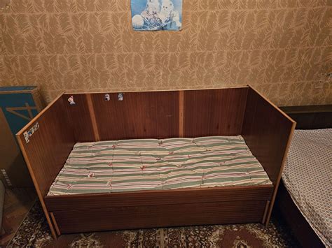 Детско легло от масивно дърво гр. Русе Мидия Енос • OLX.bg