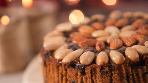 Mary Berry Dundee Cake | British Chefs Table