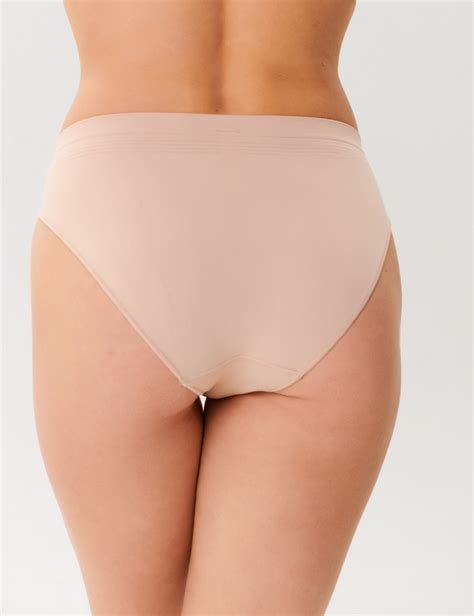 Трусы женские телесного цвета POMPEA SEAMLESS - parishop.ru