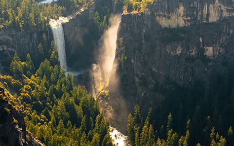 Heavenly Yosemite Waterfalls – A View Rarely Seen! | Yosemite Flight Tours