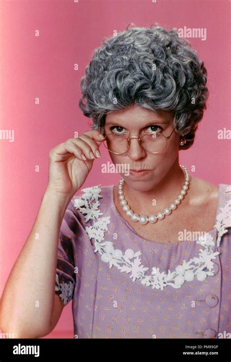 Vicki lawrence 1983 hi-res stock photography and images - Alamy