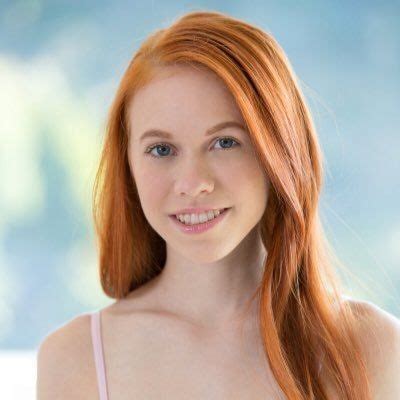 Dolly Little - Facts, Bio, Career, Net Worth | AidWiki