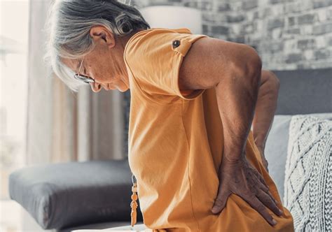 Degenerative Disc Disease: Symptoms, Causes & Treatment Options – SNUG360