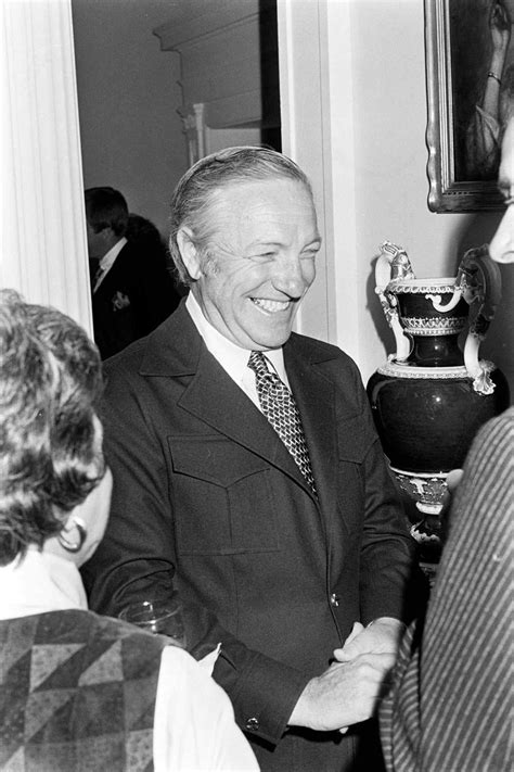 All About Katey Sagal's 6 Siblings, Including TV Star Twins Liz and Jean