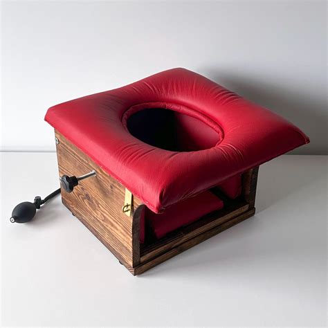 Smother Box Facesit 3