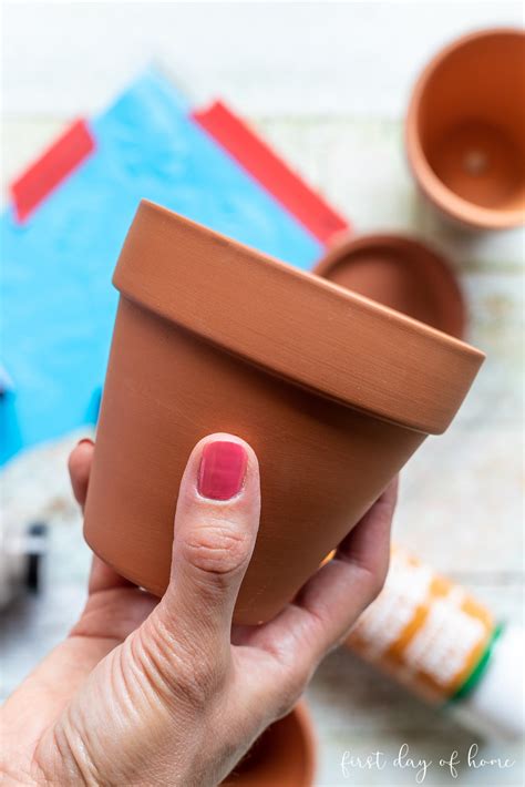 How to Make Easy DIY Painted Flower Pots (2025)