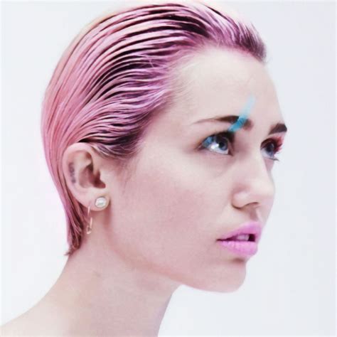 Miley Cyrus Leaked Uncensored Nude Photos From Paper Magazine (Summer