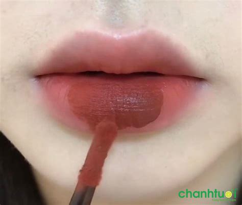 Review son MAC 982 là màu gì mà khiến chị em chao đảo