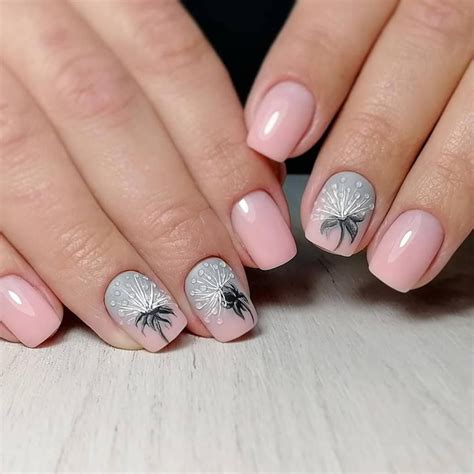 нежный маникюр с блестками на короткие ногти - uniformcustomize