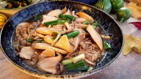 Enoki, Trumpet, and Shimeji Mushrooms Stir-fry – Recipes We Cherish
