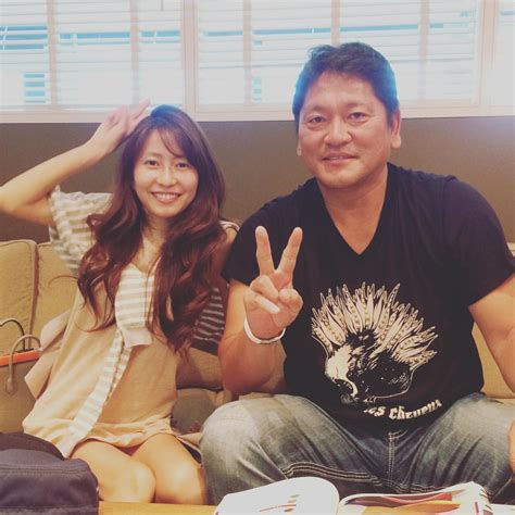 【話題】榎本加奈子、佐々木主浩との夫婦ショット公開 目元だけのすっぴん風な姿に「安定のお綺麗さ…」と注目 : 芸能・ニュースNANI