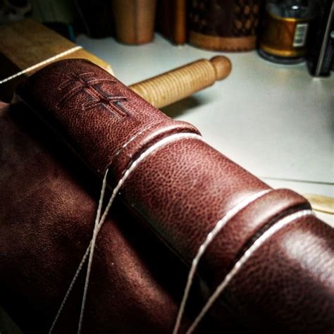 Pin de Alex Volkov en Handmade books