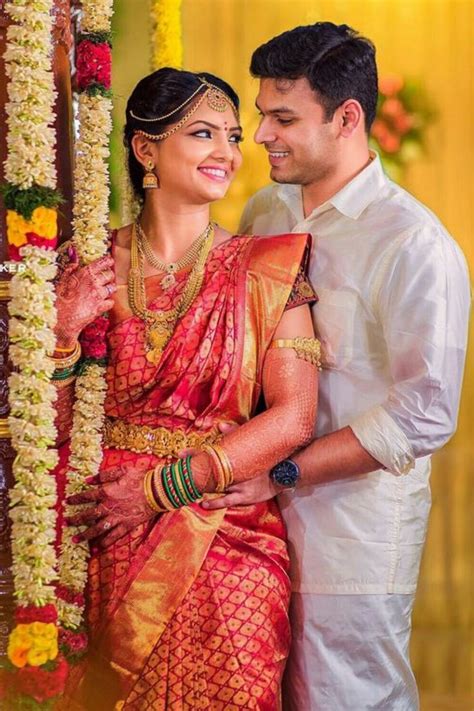 25+ Poses for South Indian Wedding Couples | Indian wedding poses, Indian wedding photography ...