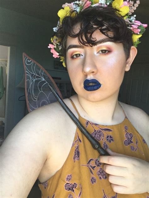 boys wearing lipstick | Tumblr