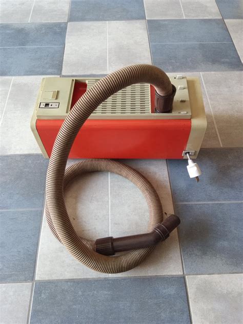 Retro vysavač ETA | Aukro