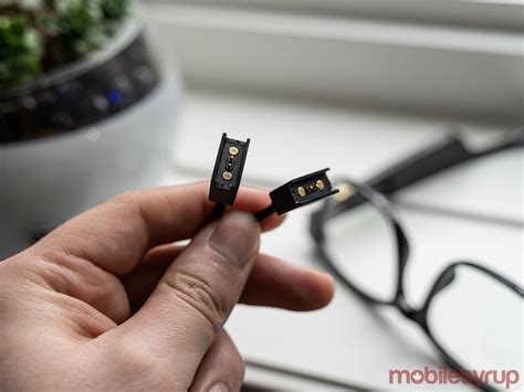 Razer Anzu Smart Glasses Review: Just buy some good earbuds instead