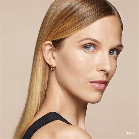 Bobbi Brown Skin Concealer Stick Sand | lyko.com