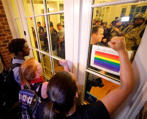 Free Speech: Republicans and Democrats Equally Likely to Back Violence