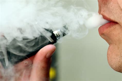 vapes hit   tax  budget  part  jeremy hunts crackdown