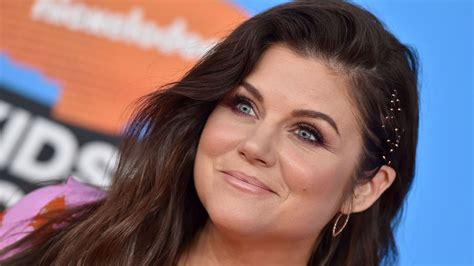 Tiffani Amber Thiessen White Collar Hair