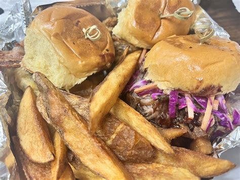 Charleston Edition: Elk City Bistro - Candace Lately