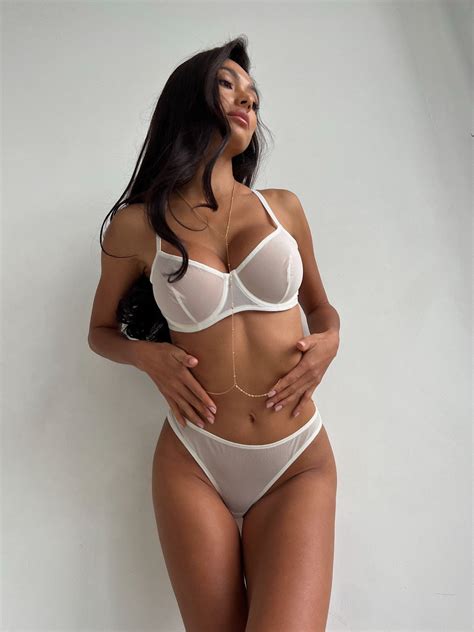 Трусики Tanga Mesh Ivory: купить в интернет-магазине Emilie Musee