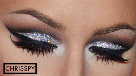 Silver Glitter Makeup Looks | Saubhaya Makeup