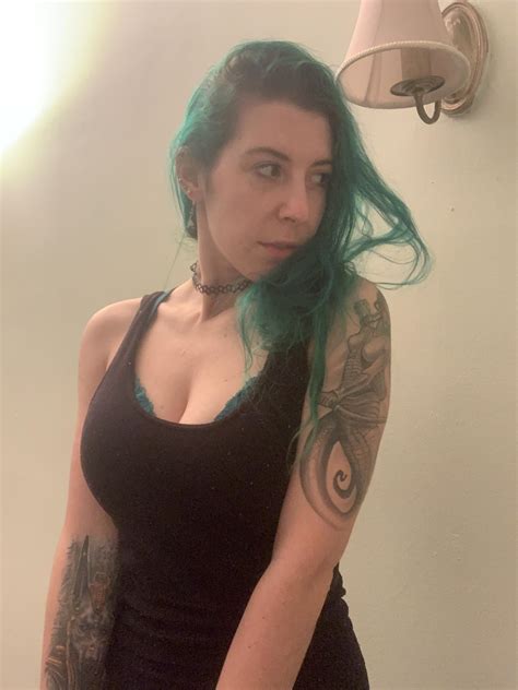 Your big titty goth gf | Scrolller