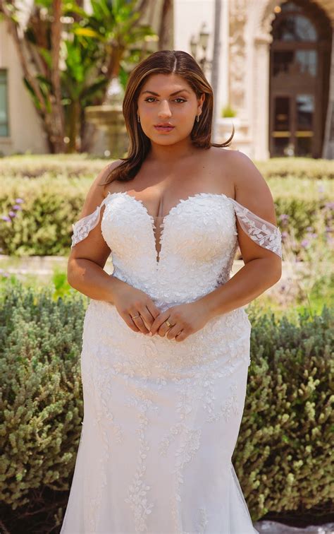 Large size wedding dresses 60 photos - Astyledwedding.com