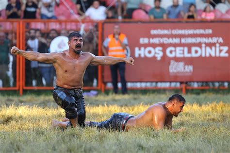Cengizhan Şimşek wins top title at Kırkpınar Oil Wrestling Festival