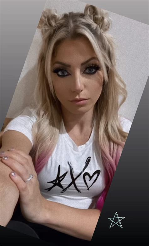 Sexy Lexi : r/Man_Cave