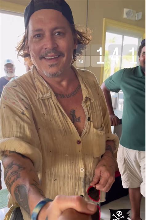 That Johnny Depp hair transformation just broke the internet 7