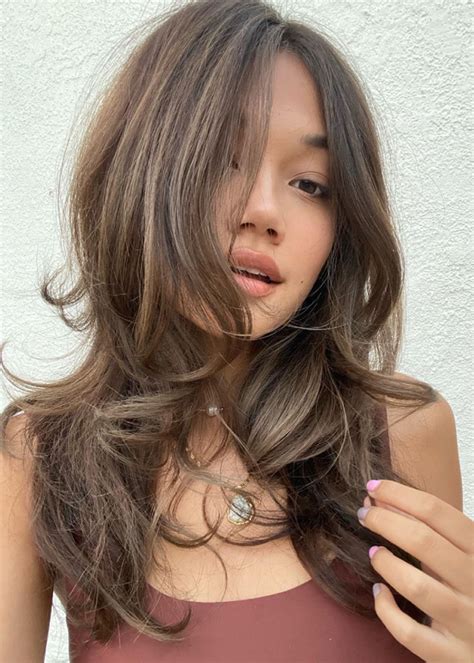 butterfly cut          hair