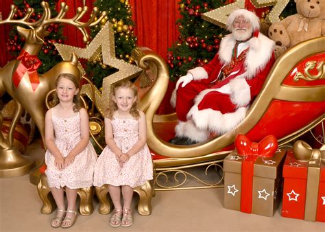 Santa Gallery - Club Central Menai