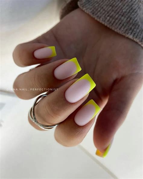 Pin de Rachel MacLeod en Make-up, nails, hair oh my! | Manicura de uñas ...