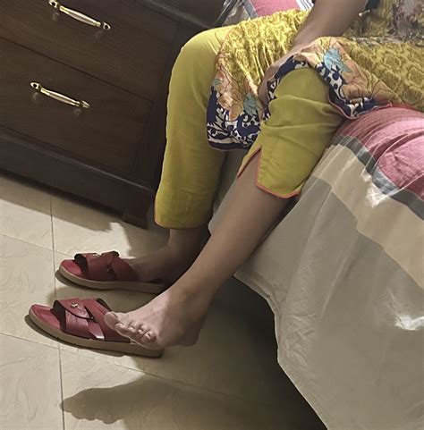 Desi milf feet : r/desifootfetishh