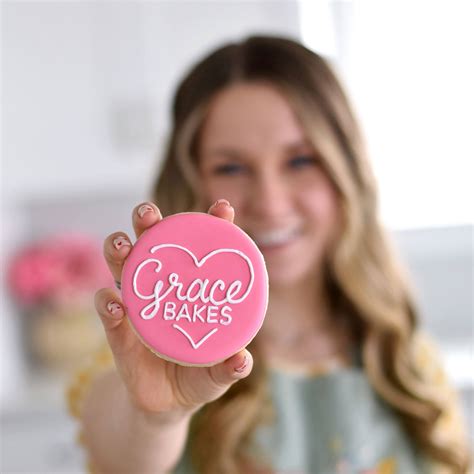 Cakes & Treats by... - Cakes & Treats by Julie Brizzee