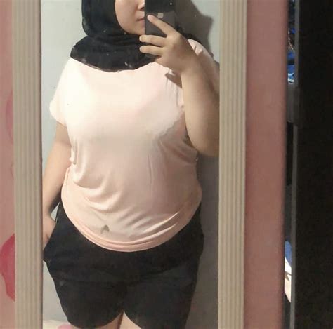 Bunda colmek pake terong lupa lepas jilbab biru - Bling2modapk - Medium