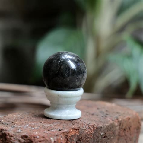 larvikite white nirvana