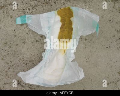 Dirty Nappy Soiled Stock Photo: 7850478 - Alamy