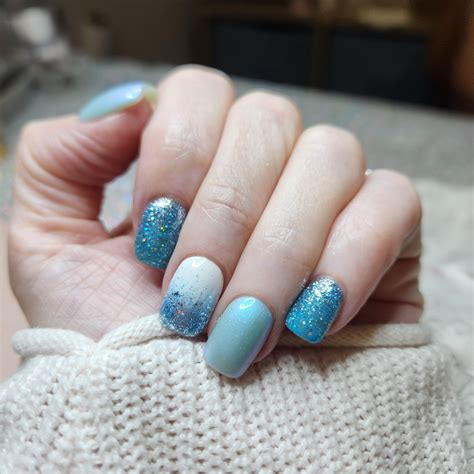 New nails today : r/WomanHands