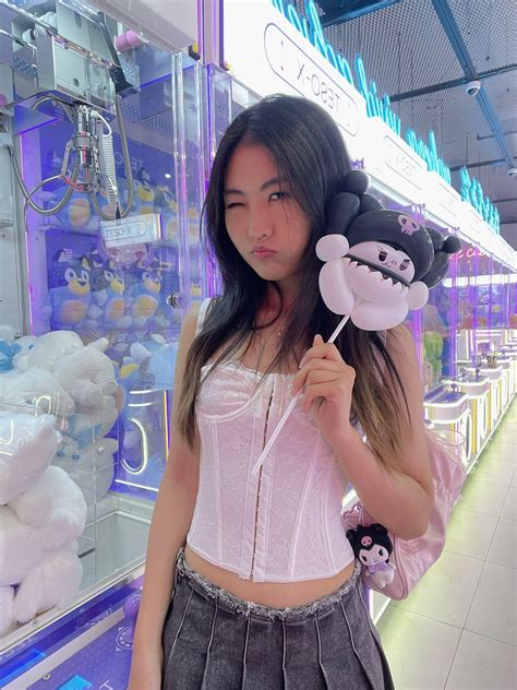 Cute Asian Girls