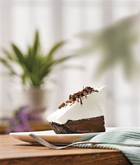 Chocolate Pie with Whipped Cream Topping recipe | Eat Smarter USA