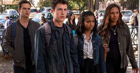13 причин почему: смотреть трейлер онлайн - tv.ua