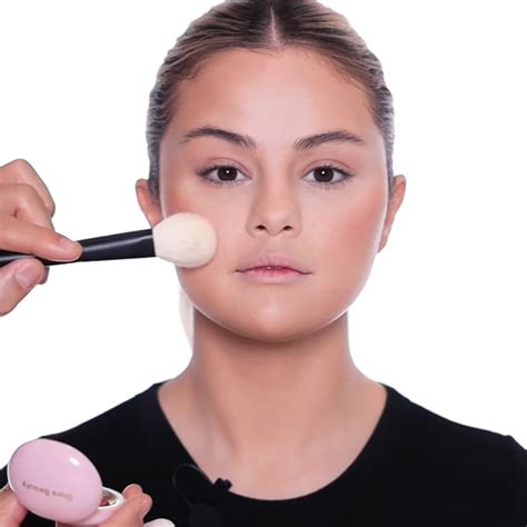 How To Apply Makeup To A Round Face | Makeupview.co