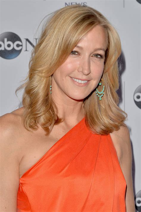 Lara Spencer Height, Age, Body Measurements, Wiki | CELEBRITIES BODY SIZE