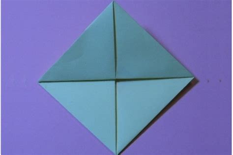 Как сложить кораблик из бумаги?