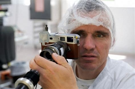 How famous Leica cameras are assembled - Pictolic