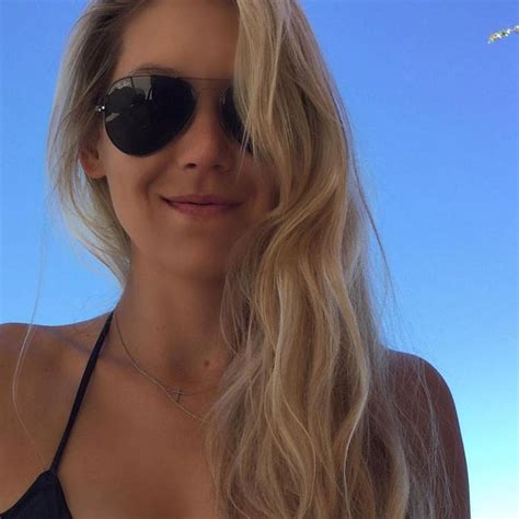 Anna Kournikova | Anna kournikova, Long hair styles, I miss her